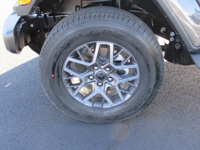2026 Jeep Wrangler 4-Door Sahara - Photo 10