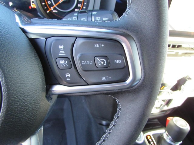 2026 Jeep Wrangler 4-Door Sahara - Photo 16
