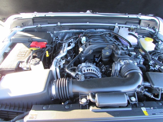 2026 Jeep Wrangler 4-Door Sahara - Photo 9