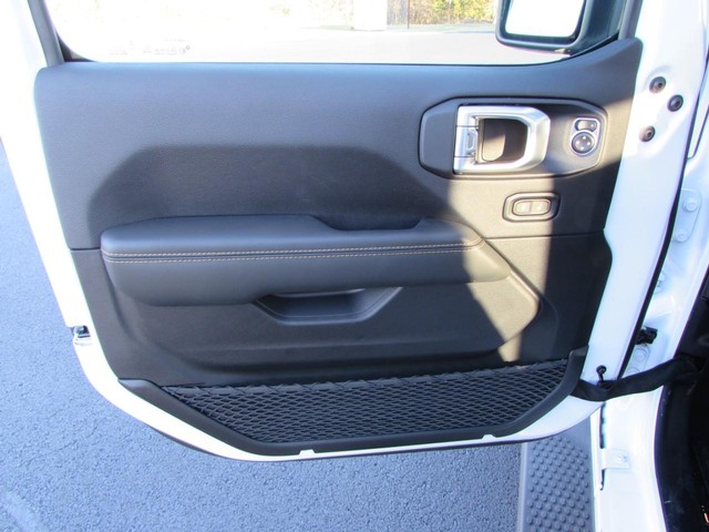 2026 Jeep Wrangler 4-Door Sahara - Photo 13