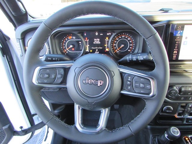 2026 Jeep Wrangler 4-Door Sahara - Photo 16