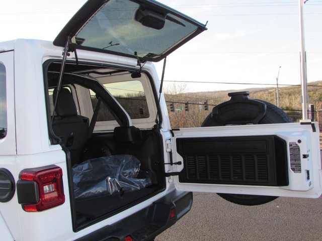 2026 Jeep Wrangler 4-Door Sahara - Photo 29