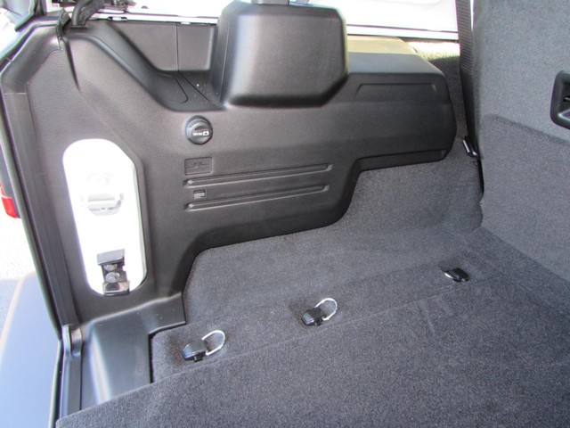 2026 Jeep Wrangler 4-Door Sahara - Photo 31