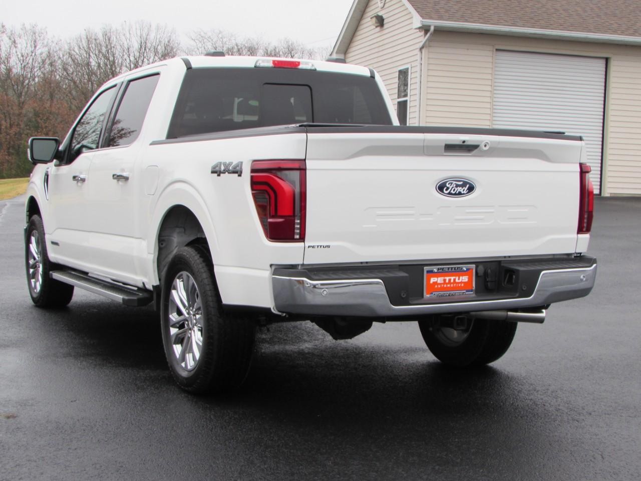 Ford F-150 Vehicle Full-screen Gallery Image 05