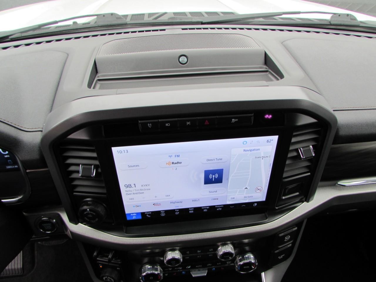 Ford F-150 Vehicle Full-screen Gallery Image 28