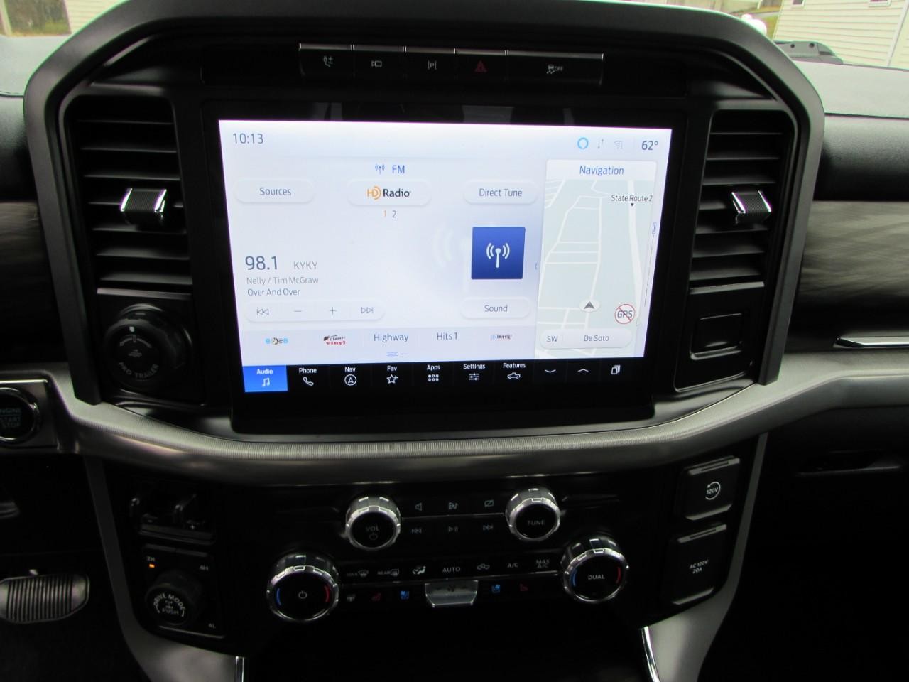 Ford F-150 Vehicle Full-screen Gallery Image 29