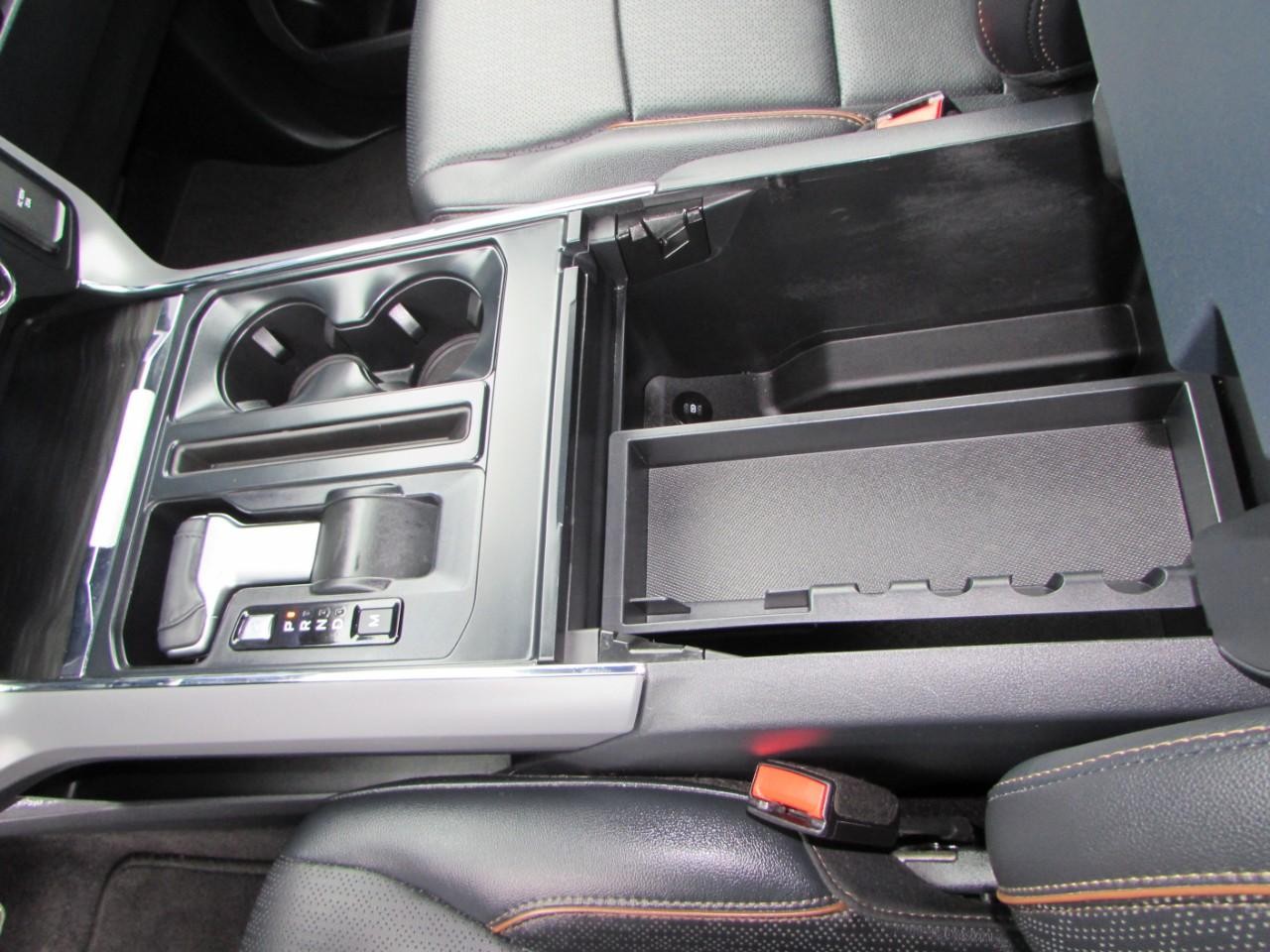 Ford F-150 Vehicle Full-screen Gallery Image 31