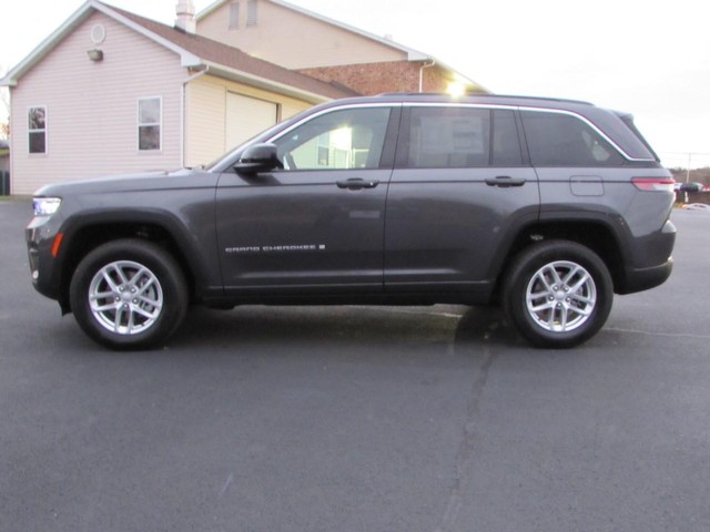 2025 Jeep Grand Cherokee Laredo - Photo 4