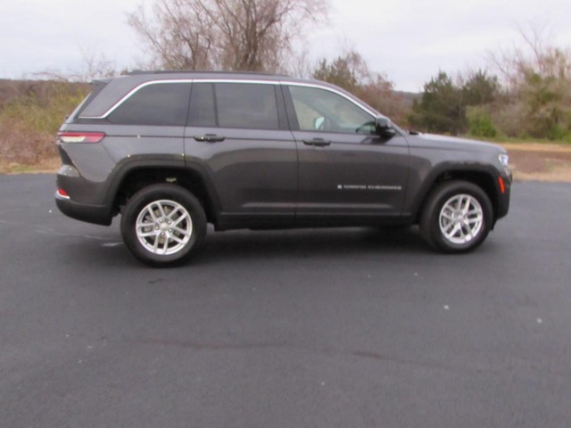 2025 Jeep Grand Cherokee Laredo - Photo 8
