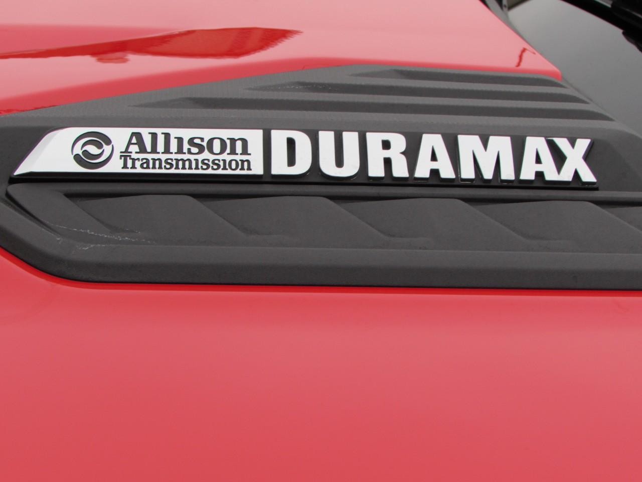 Chevrolet Silverado 2500HD Vehicle Full-screen Gallery Image 10