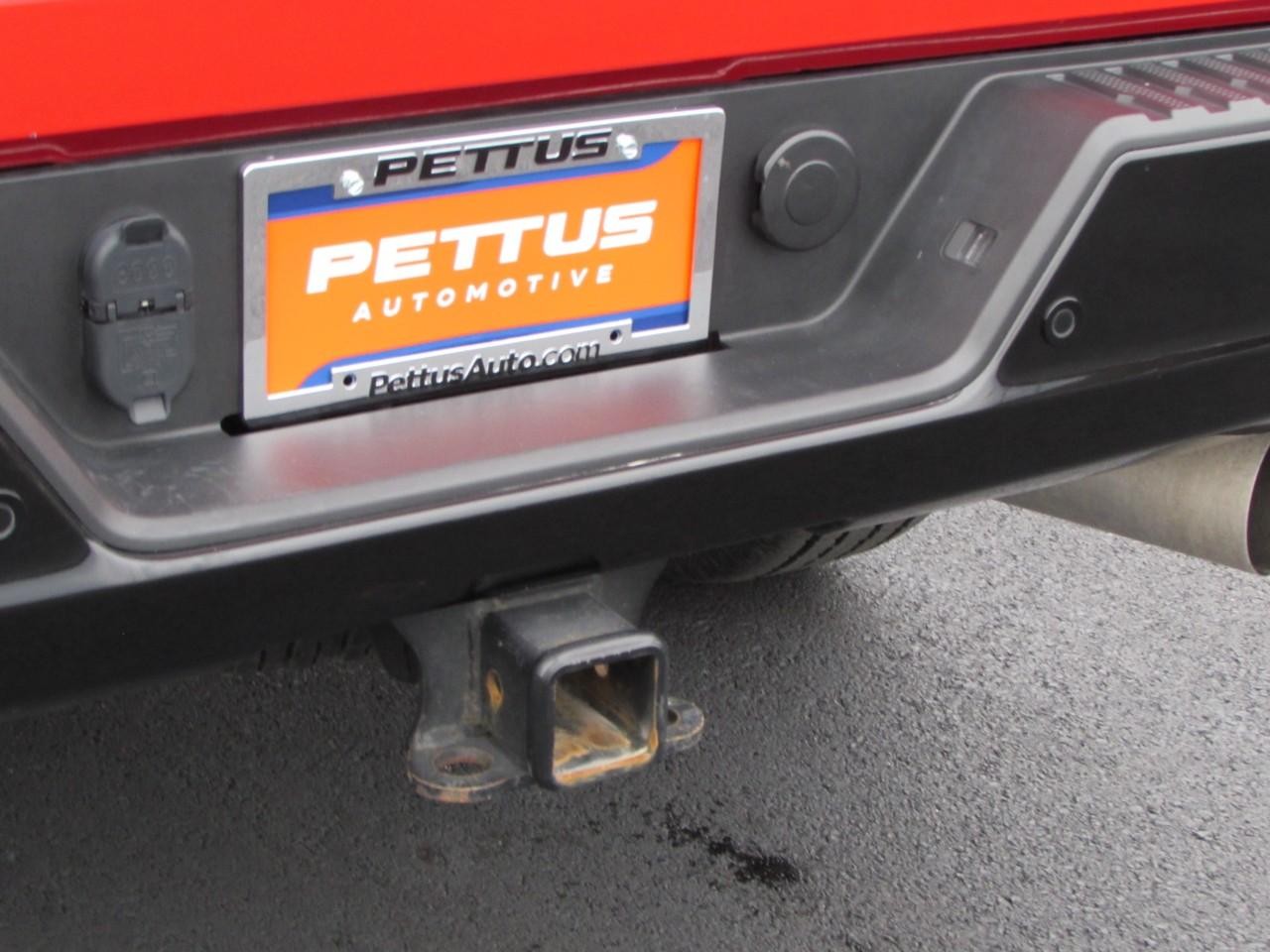 Chevrolet Silverado 2500HD Vehicle Full-screen Gallery Image 13