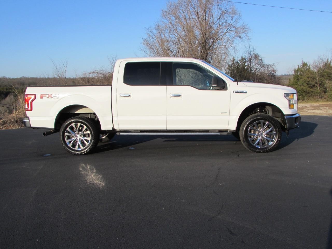 Ford F-150 Vehicle Full-screen Gallery Image 08