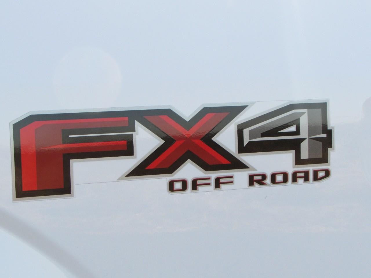 Ford F-150 Vehicle Full-screen Gallery Image 11