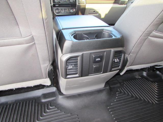 Ford F-150 Vehicle Full-screen Gallery Image 30