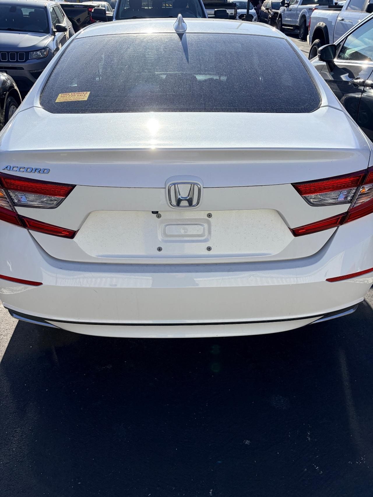 Honda Accord Vehicle Full-screen Gallery Image 04