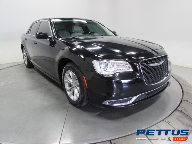 De Soto MO 2020 Chrysler 300 more details - chrysler 300