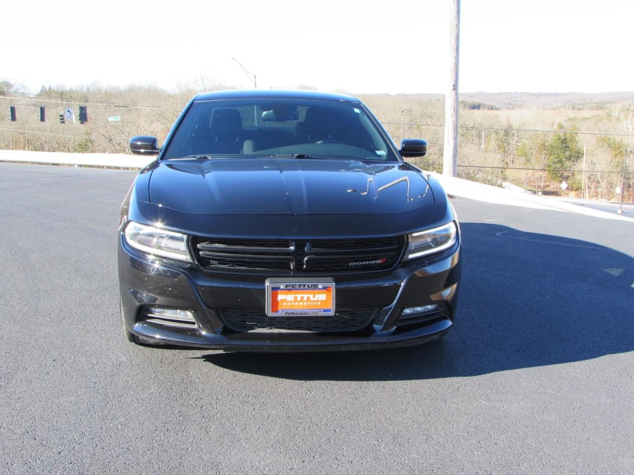 Dodge Charger Vehicle Full-screen Gallery Image 02