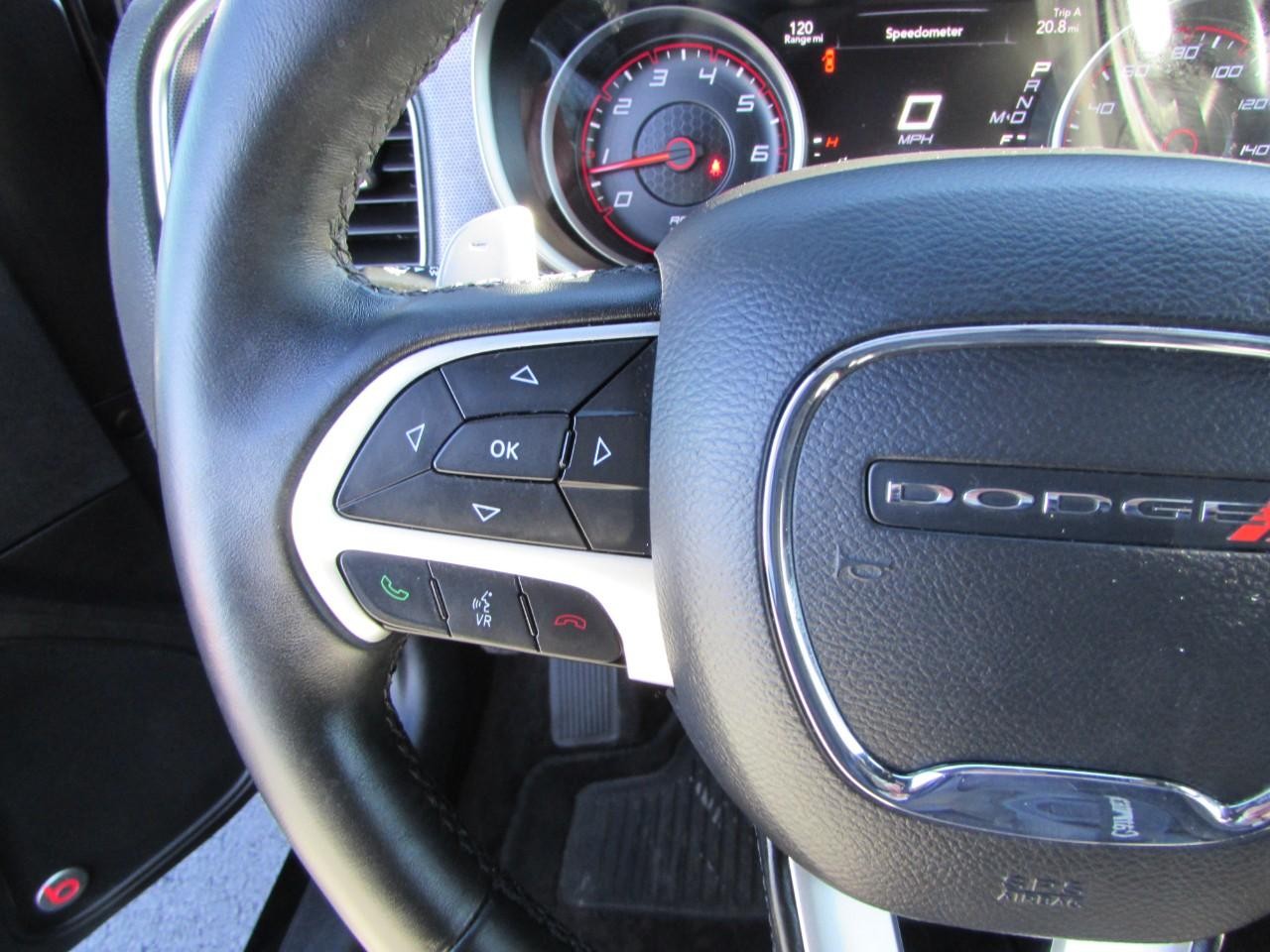 Dodge Charger Vehicle Full-screen Gallery Image 15