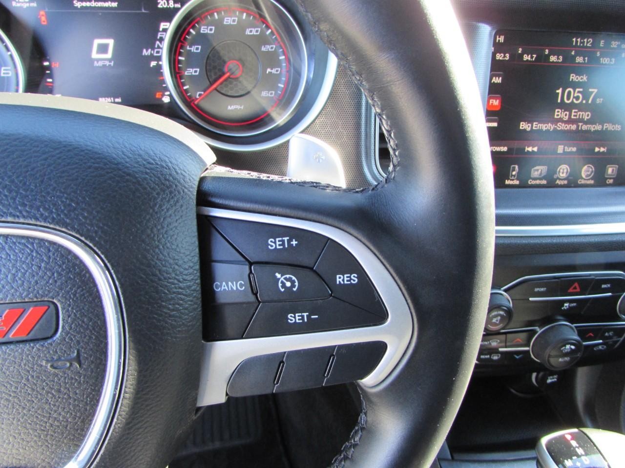 Dodge Charger Vehicle Full-screen Gallery Image 16