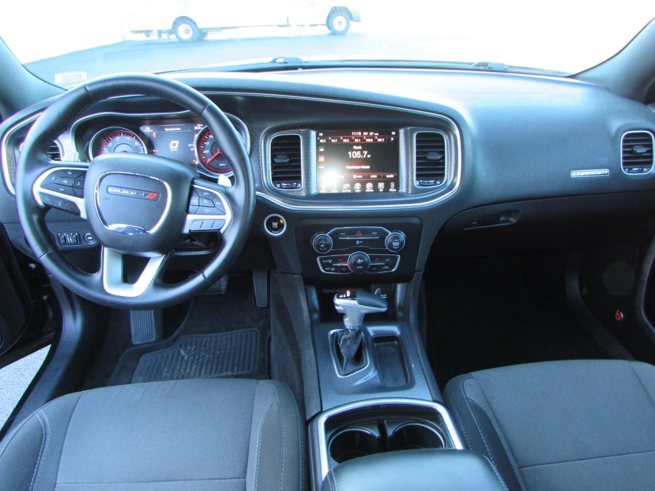 Dodge Charger Vehicle Full-screen Gallery Image 22