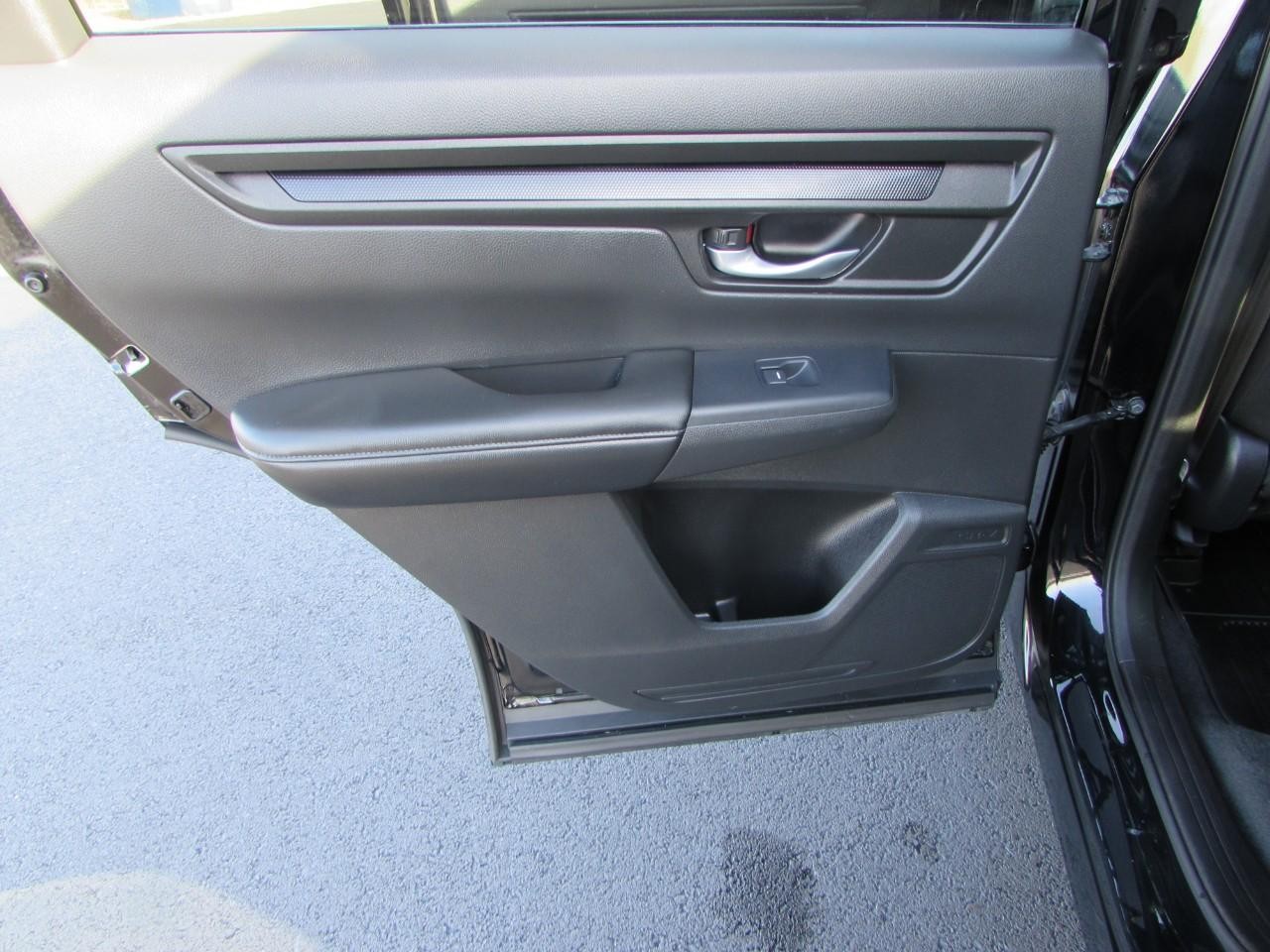 Honda CR-V Vehicle Full-screen Gallery Image 23