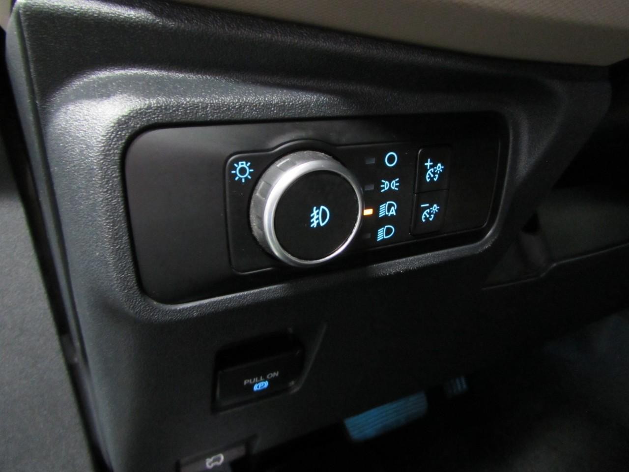 Ford Bronco Vehicle Full-screen Gallery Image 20