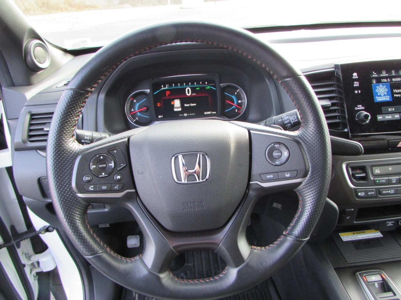 Honda Pilot Vehicle Full-screen Gallery Image 24