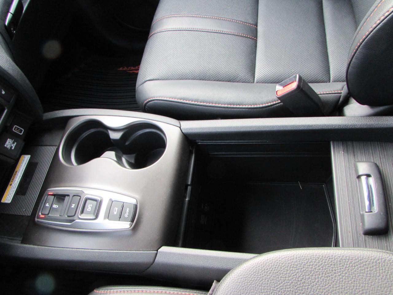 Honda Pilot Vehicle Full-screen Gallery Image 30