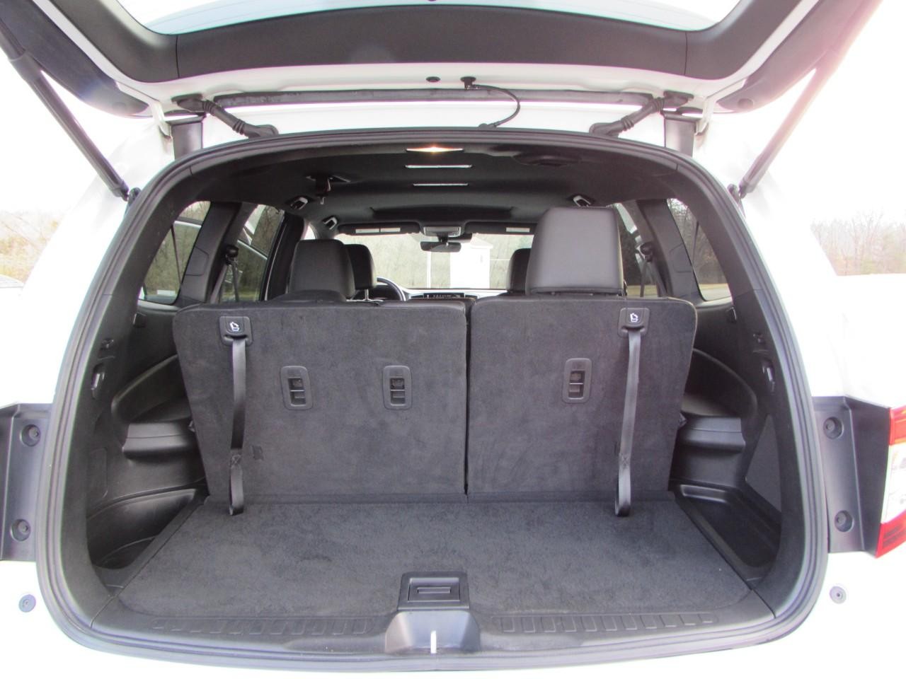 Honda Pilot Vehicle Full-screen Gallery Image 37