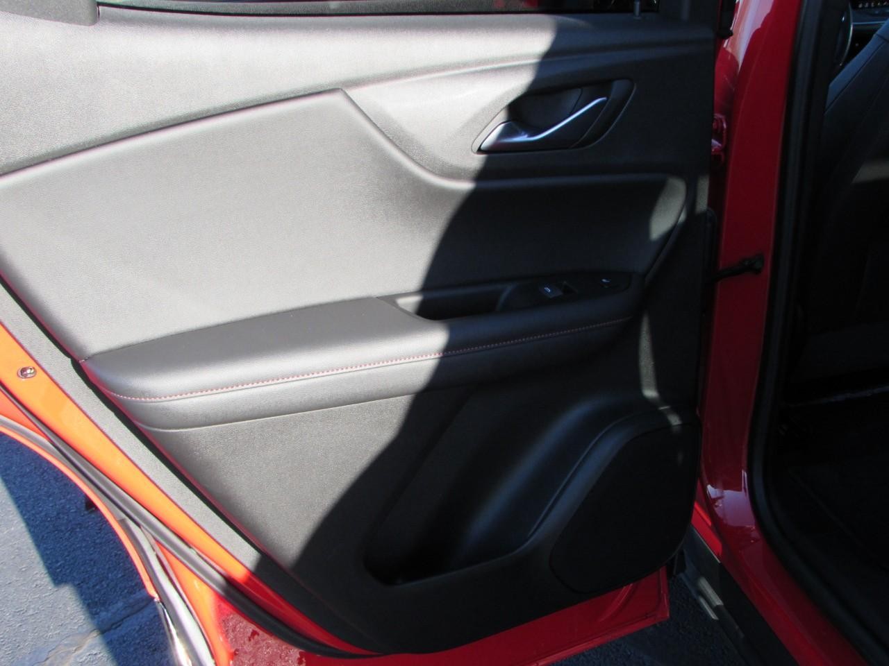 Chevrolet Blazer Vehicle Full-screen Gallery Image 24