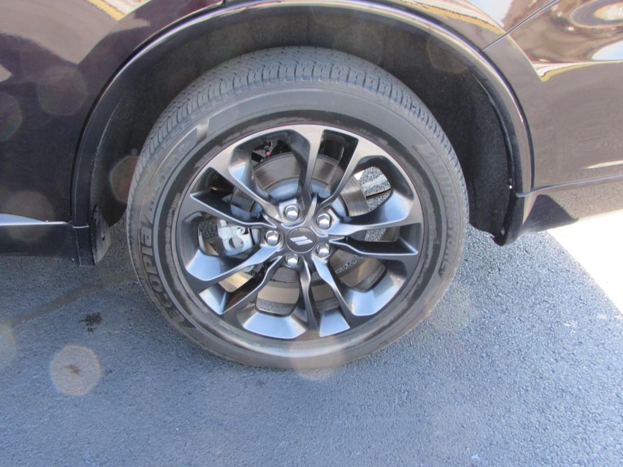 Dodge Durango Vehicle Full-screen Gallery Image 10