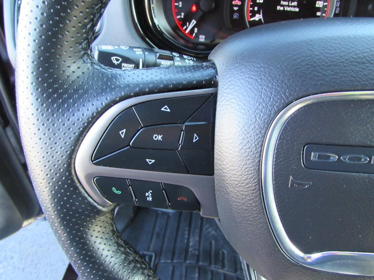 Dodge Durango Vehicle Full-screen Gallery Image 15