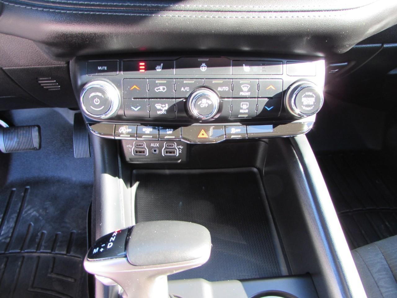 Dodge Durango Vehicle Full-screen Gallery Image 20