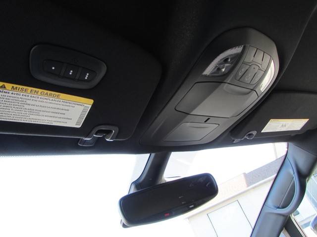 2026 Chrysler Pacifica Select - Photo 18