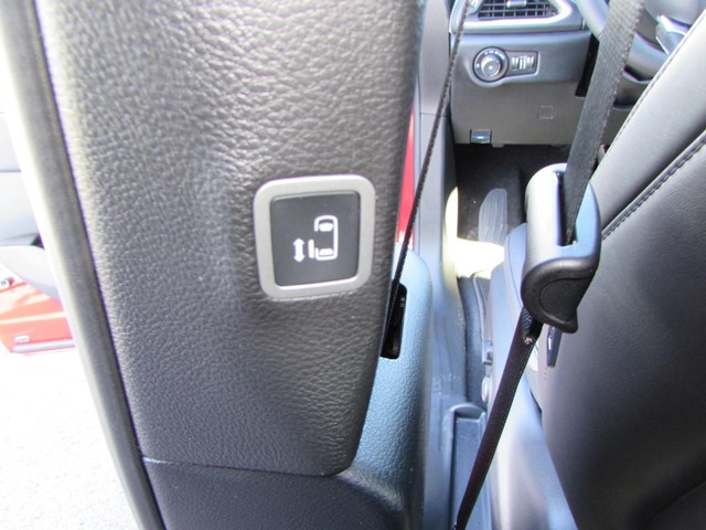2026 Chrysler Pacifica Select - Photo 25