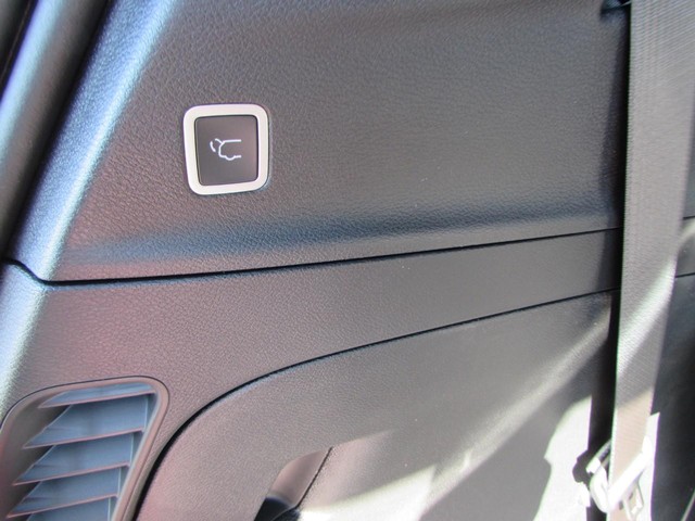 2026 Chrysler Pacifica Select - Photo 29