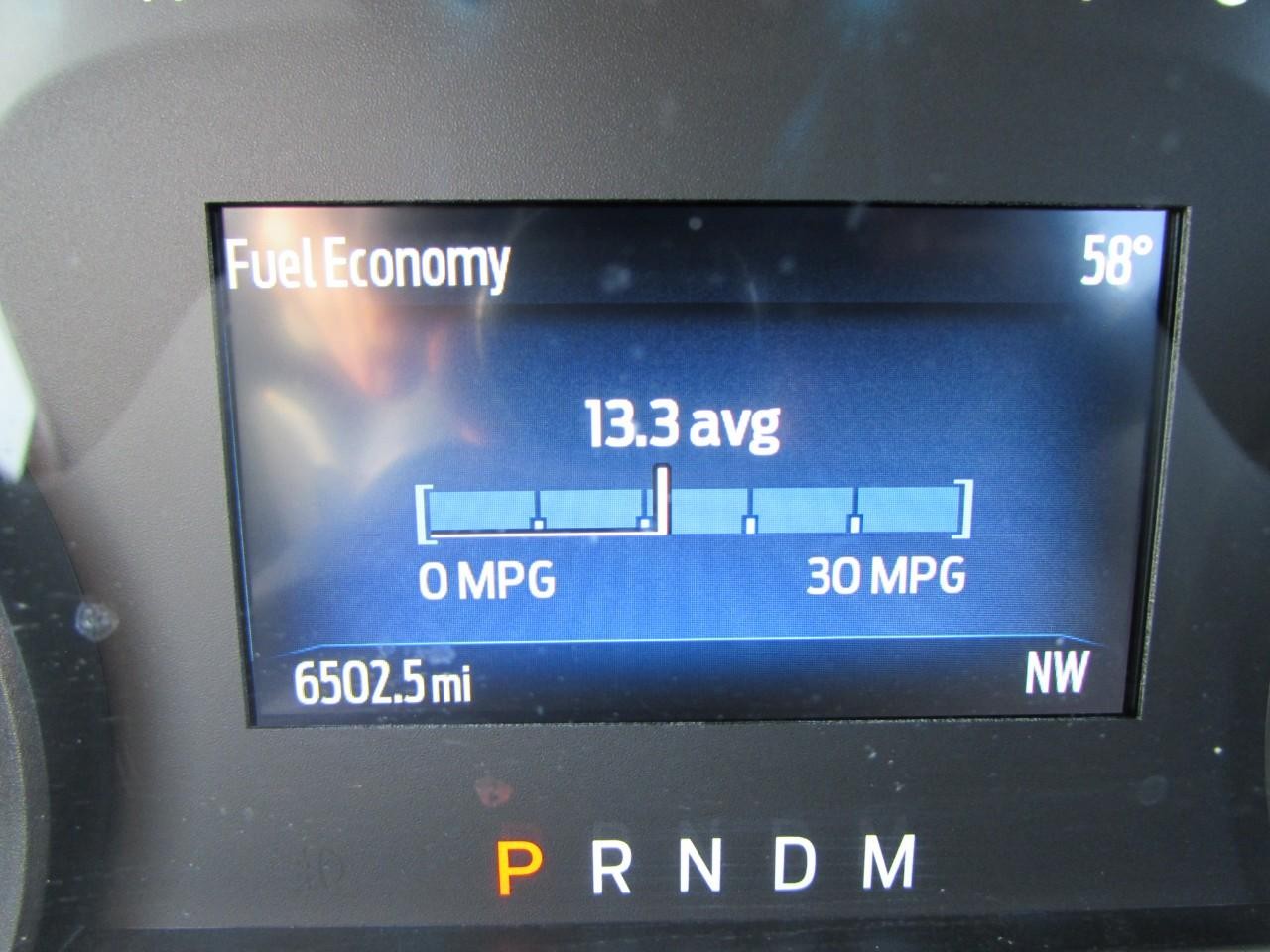 Ford F-250SD Vehicle Full-screen Gallery Image 23