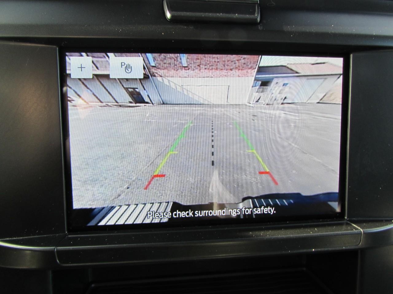 Ford F-250SD Vehicle Full-screen Gallery Image 24