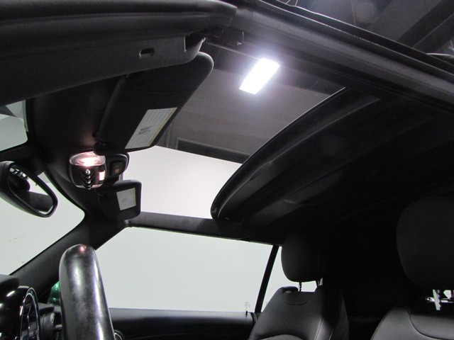 2022 MINI Convertible S - Photo 35