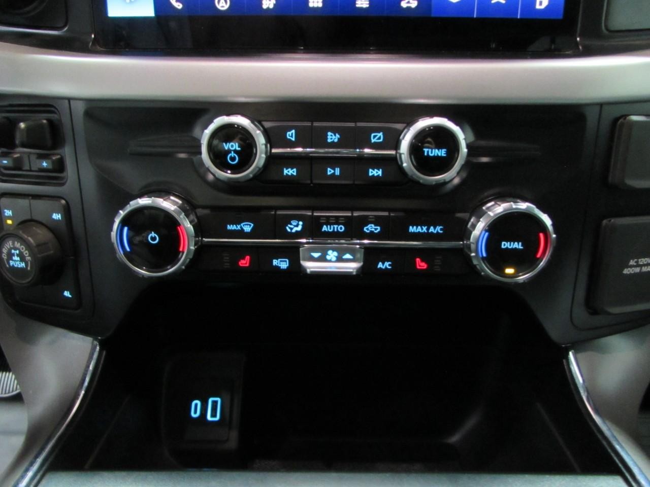 Ford F-150 Vehicle Full-screen Gallery Image 30