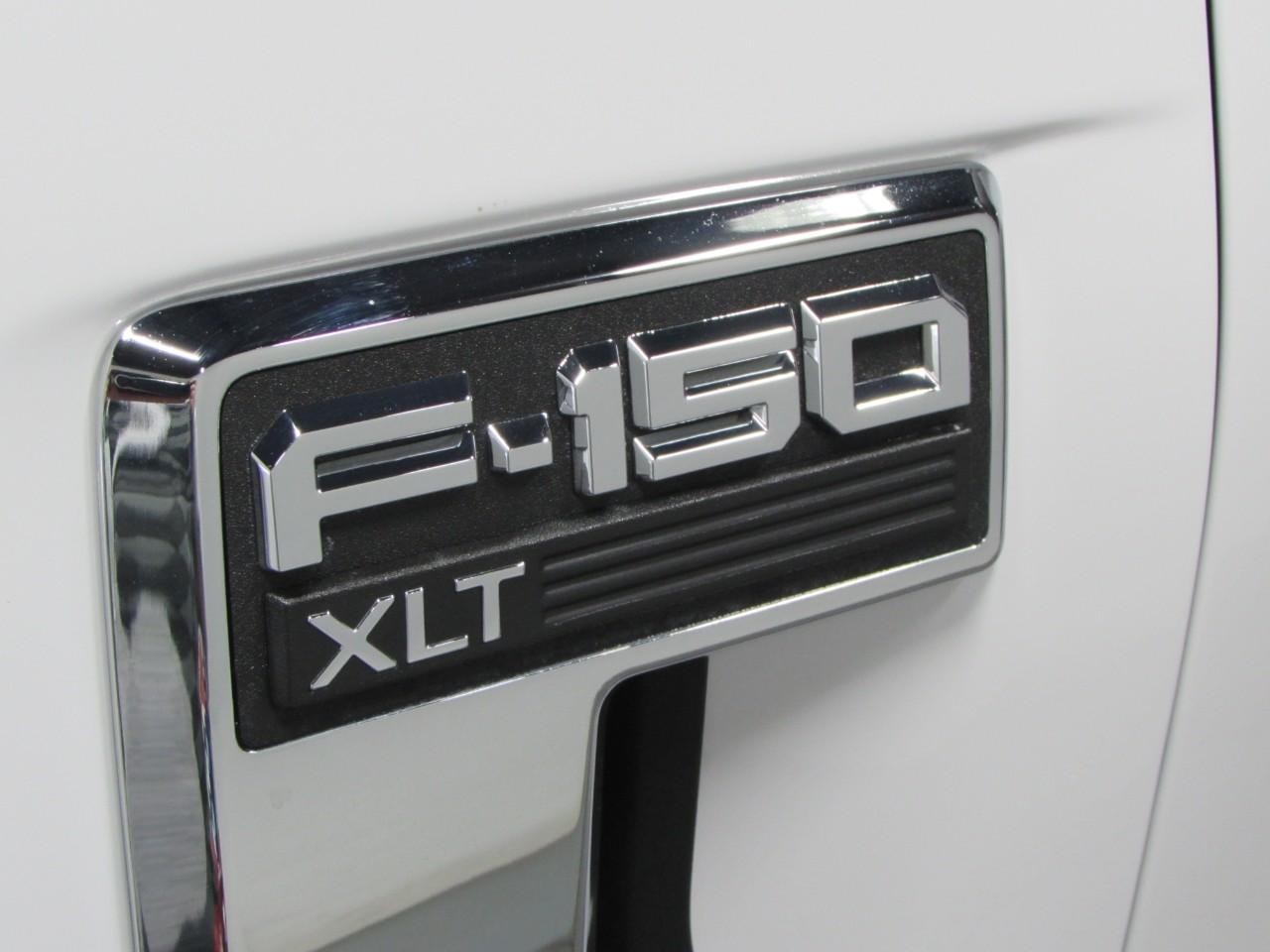 Ford F-150 Vehicle Full-screen Gallery Image 32