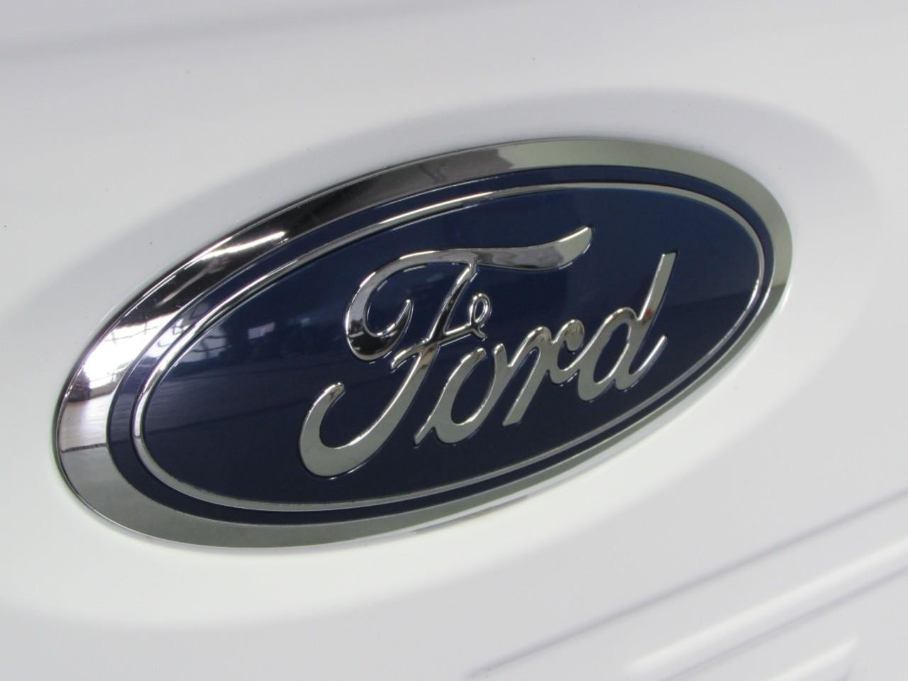 Ford F-150 Vehicle Full-screen Gallery Image 33