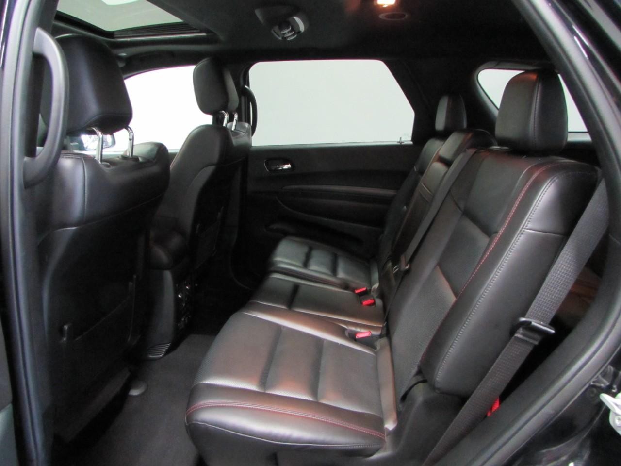 Dodge Durango Vehicle Full-screen Gallery Image 15
