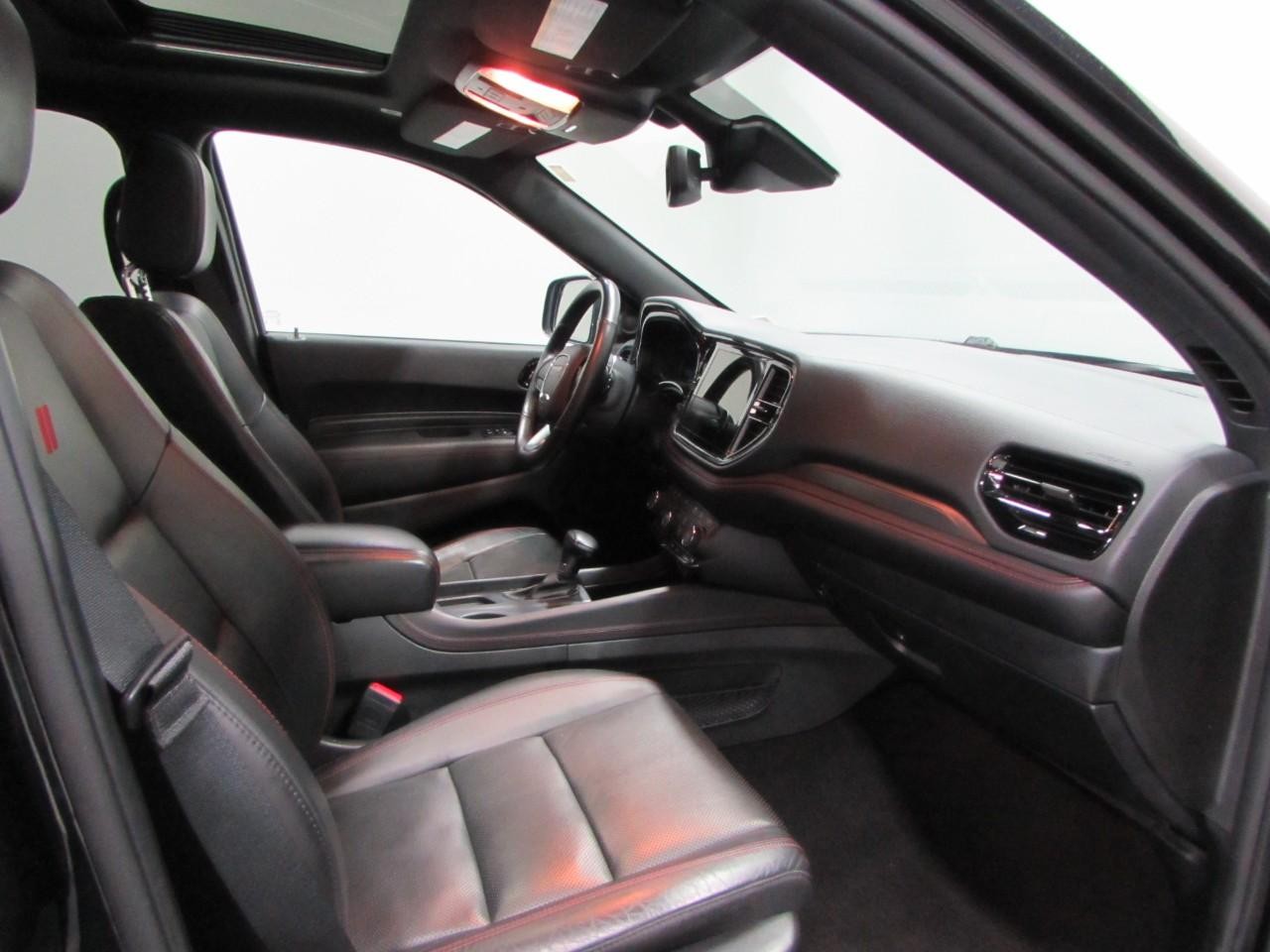 Dodge Durango Vehicle Full-screen Gallery Image 18