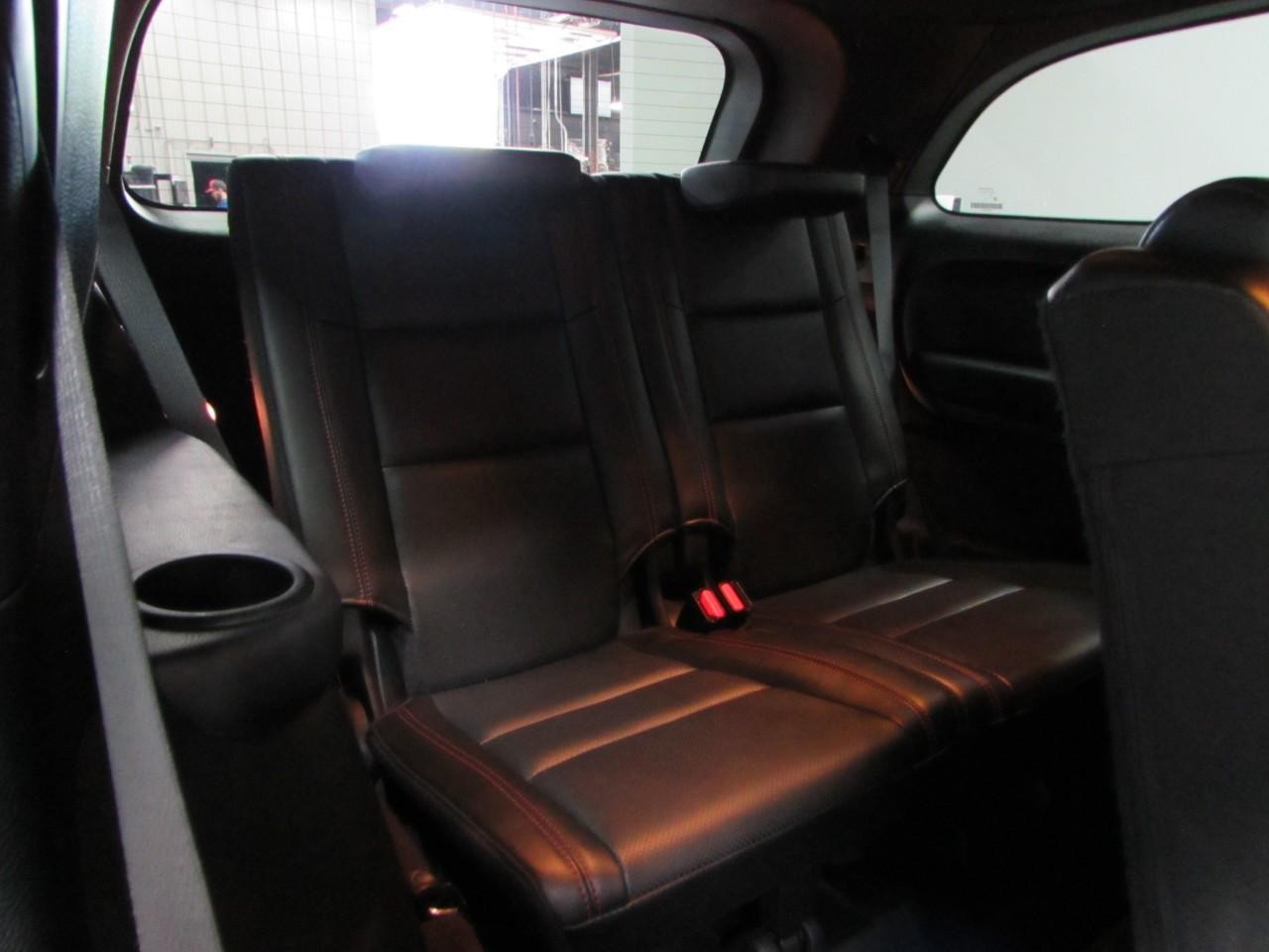 Dodge Durango Vehicle Full-screen Gallery Image 21