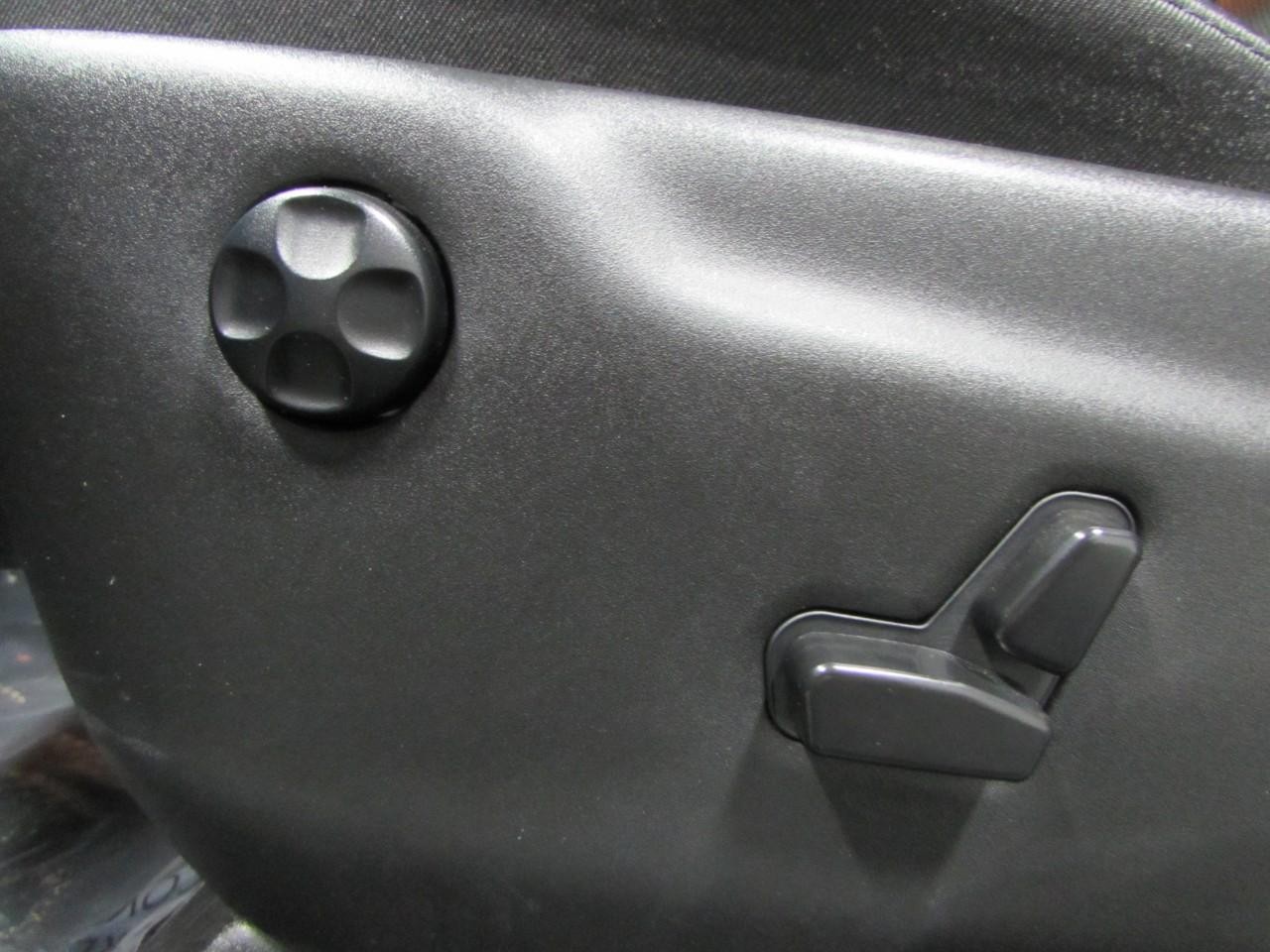 Dodge Durango Vehicle Full-screen Gallery Image 24