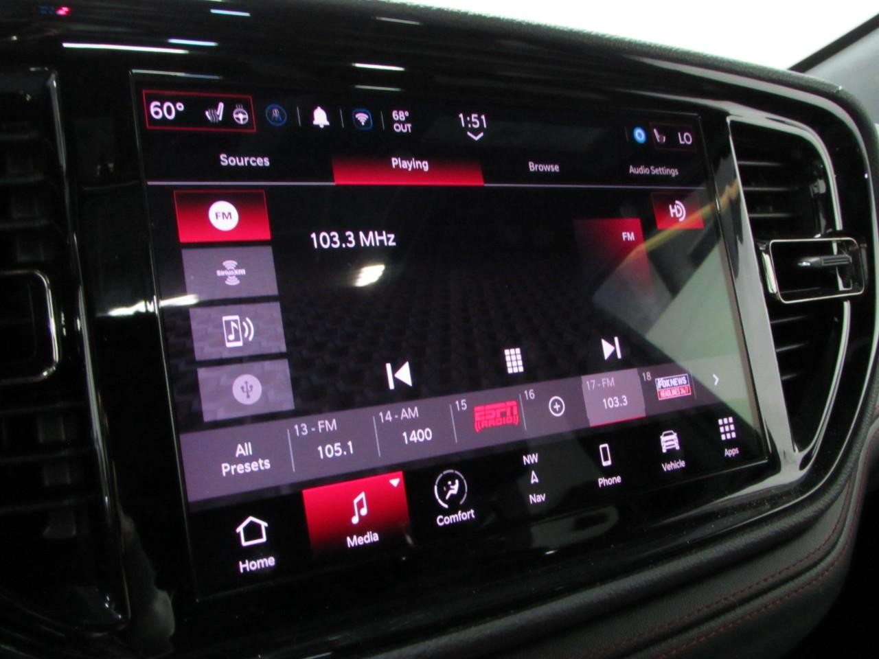 Dodge Durango Vehicle Full-screen Gallery Image 30