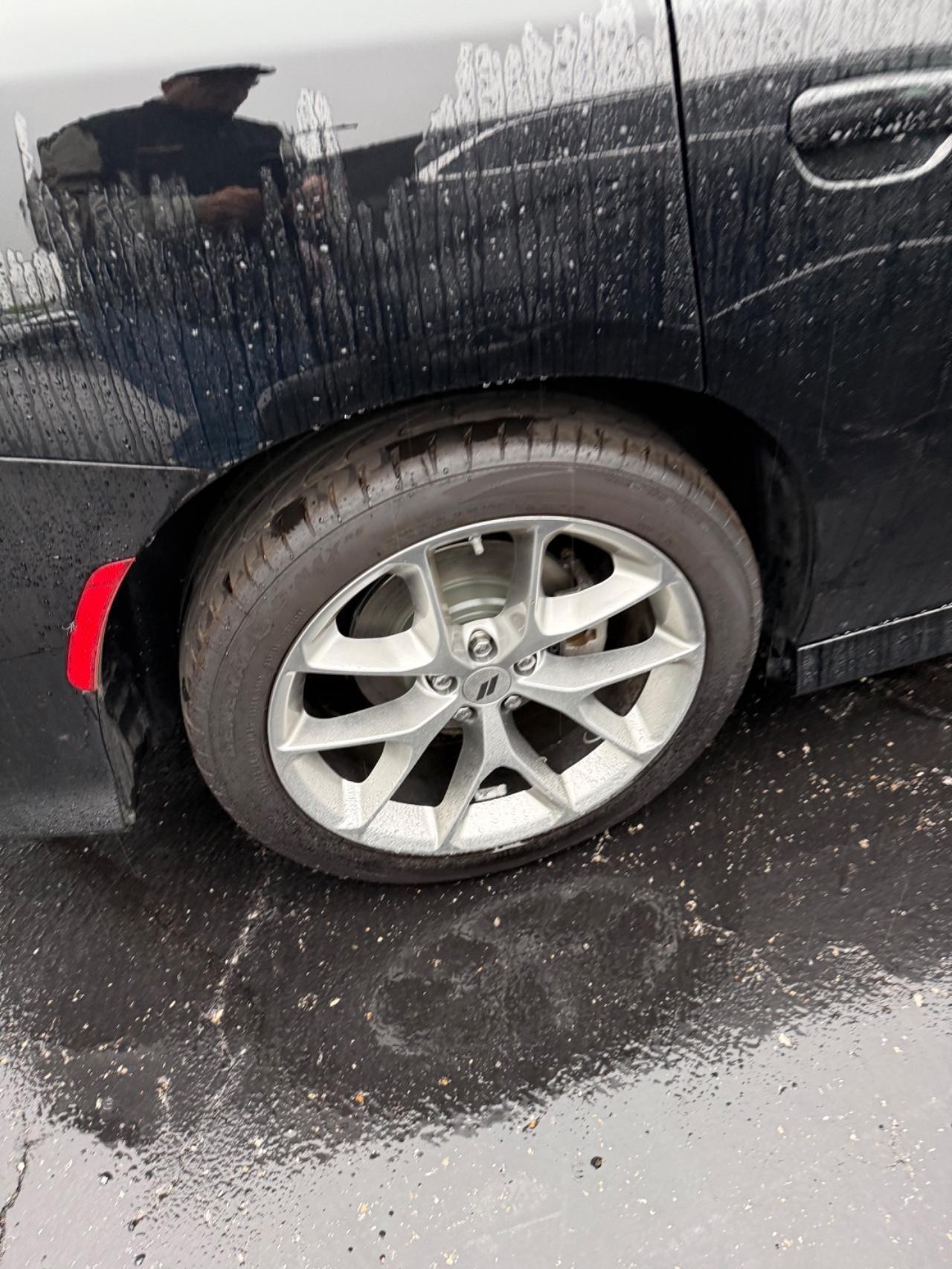 Dodge Charger Vehicle Full-screen Gallery Image 05