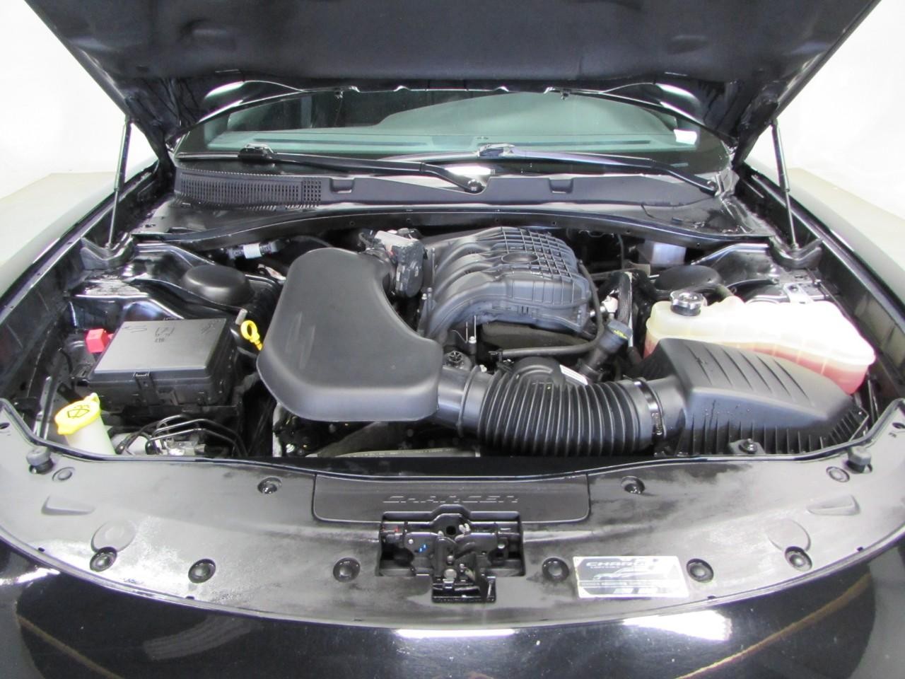 Dodge Charger Vehicle Full-screen Gallery Image 10