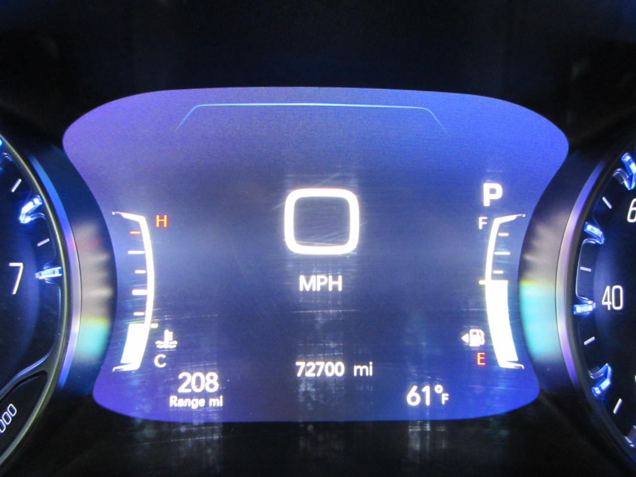 Chrysler Pacifica Vehicle Full-screen Gallery Image 28